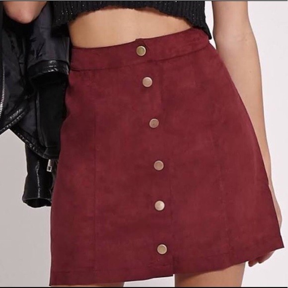 Forever 21 button down maroon skirt Women s Fashion Tops