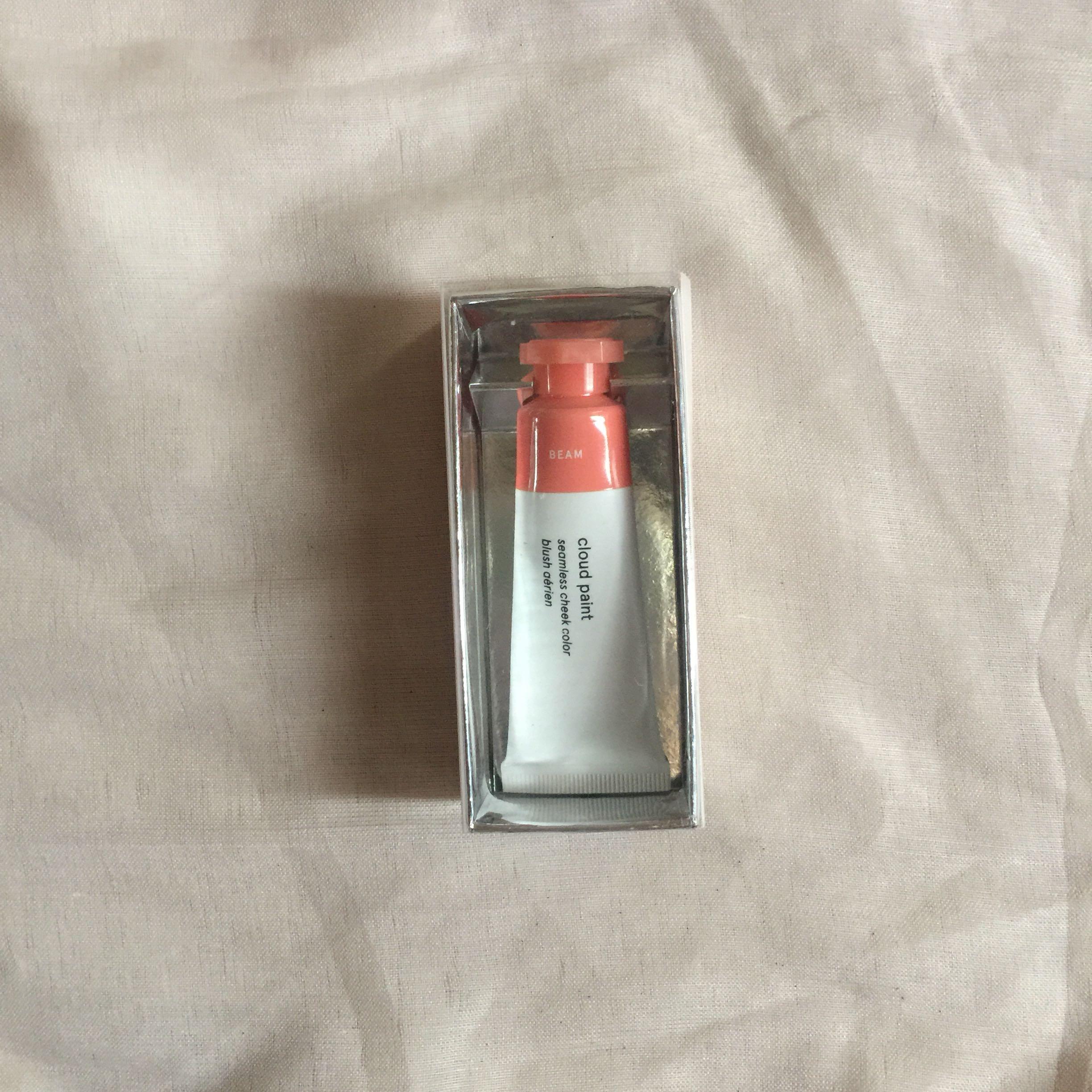 BNEW Glossier Cloud paint “Beam” (Category: Makeup) located in Bulacan. Submitted by prebyk8criv (Listing ID 265083718, Image 1). Description: Original Glossier Cloudpaint in shade “Beam” shoot me a message for proof of authenticity .