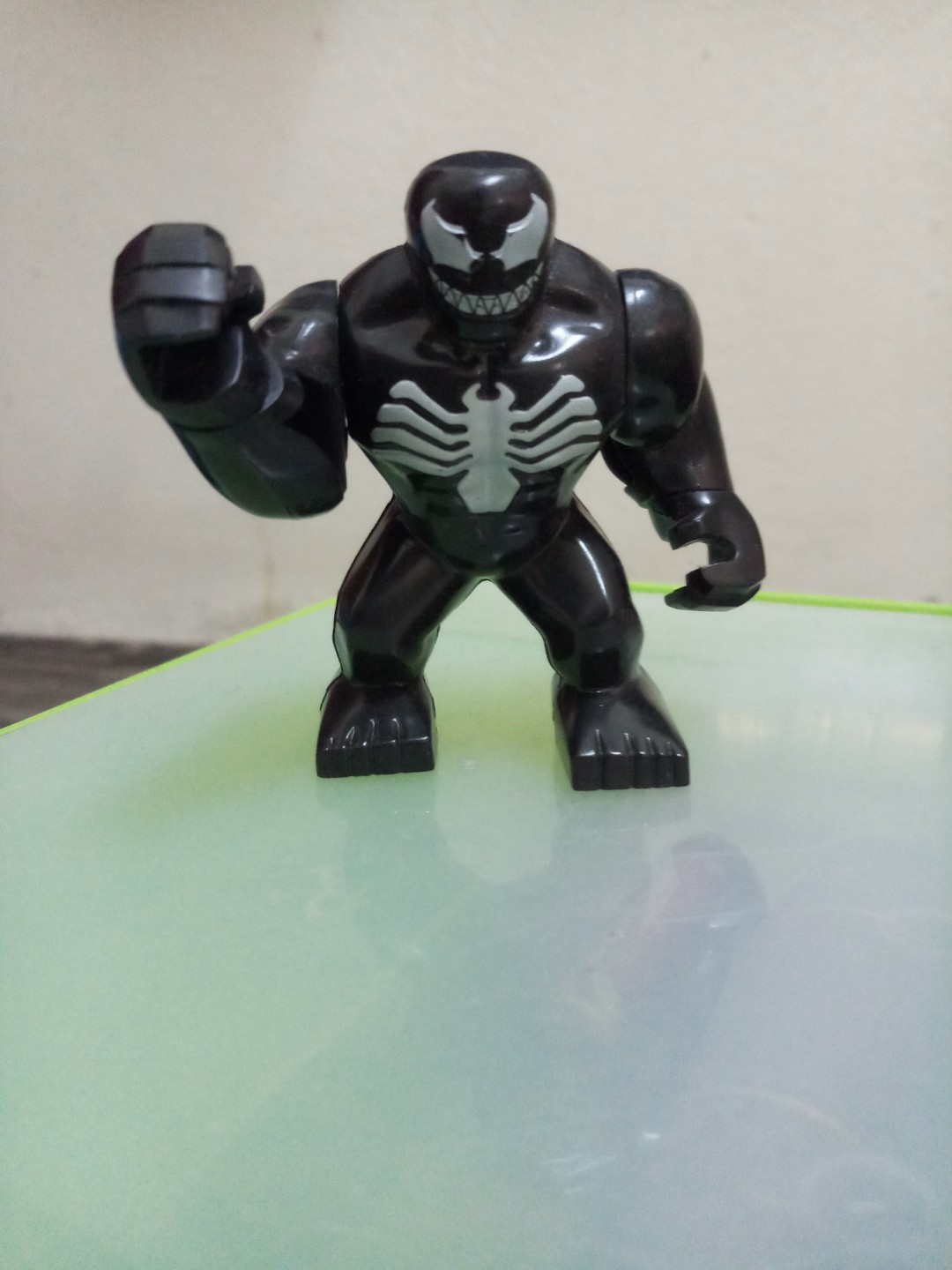 lego marvel venom