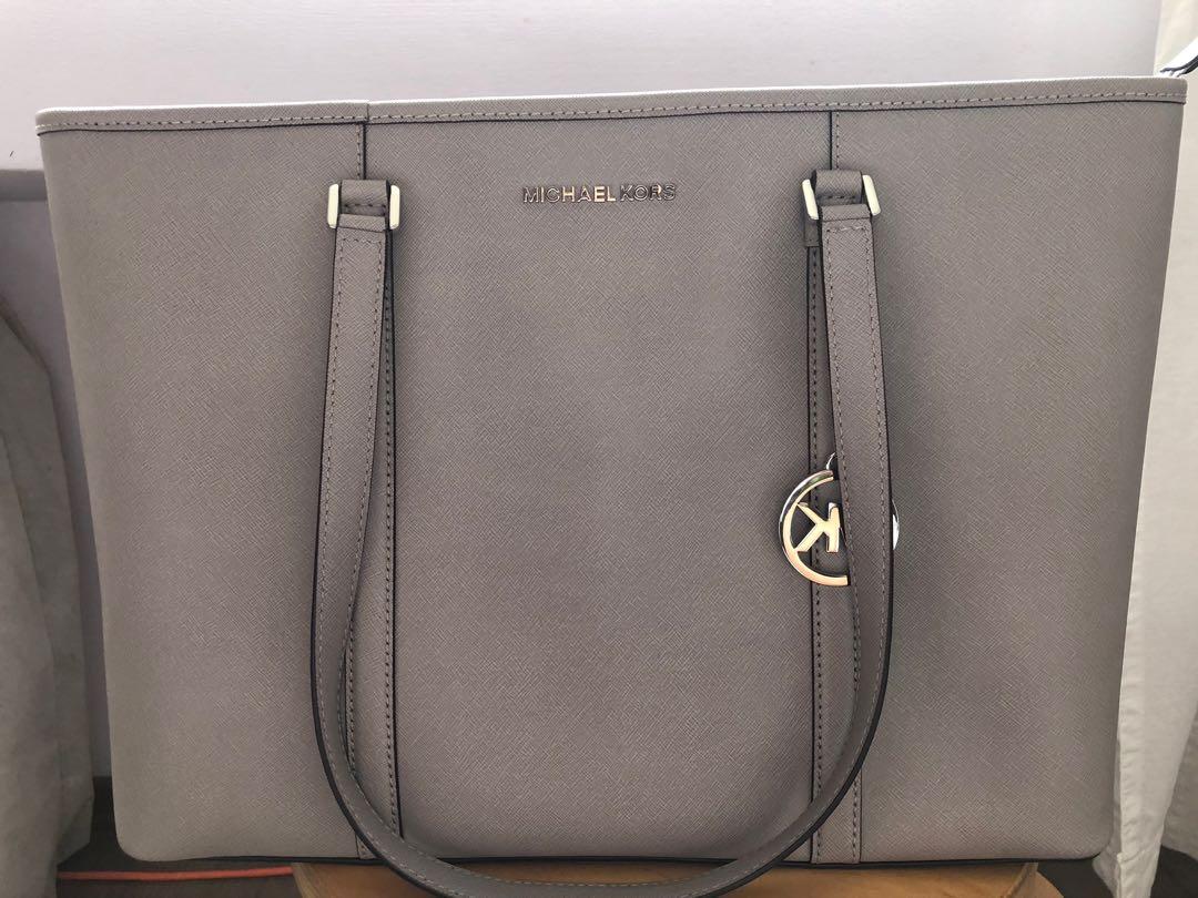 Michael kors bag with laptop compartment outlet