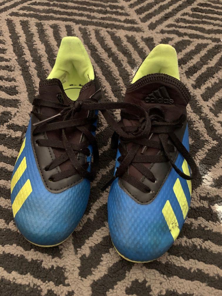 soccer shoes for toddlers