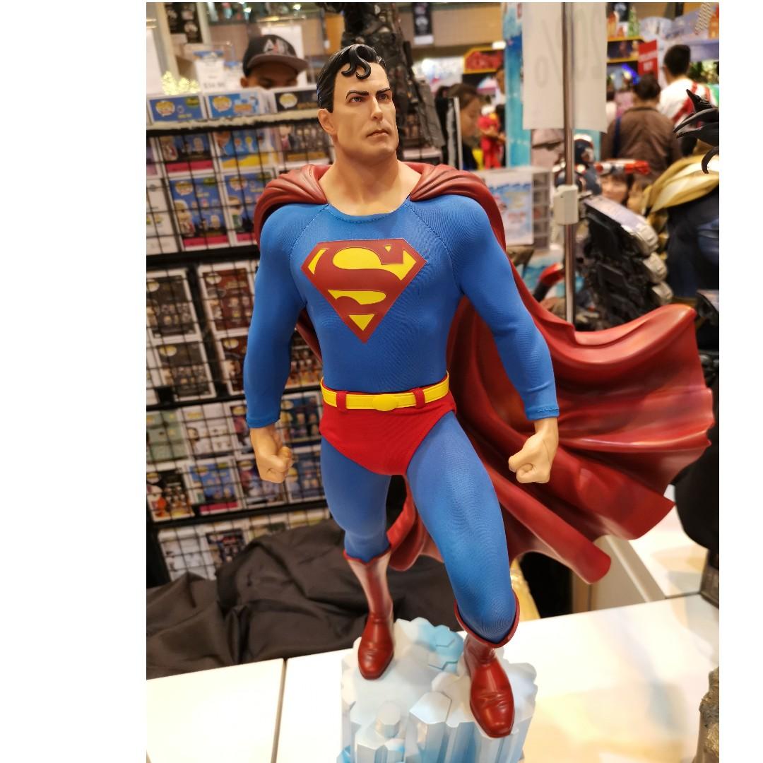 superman premium format