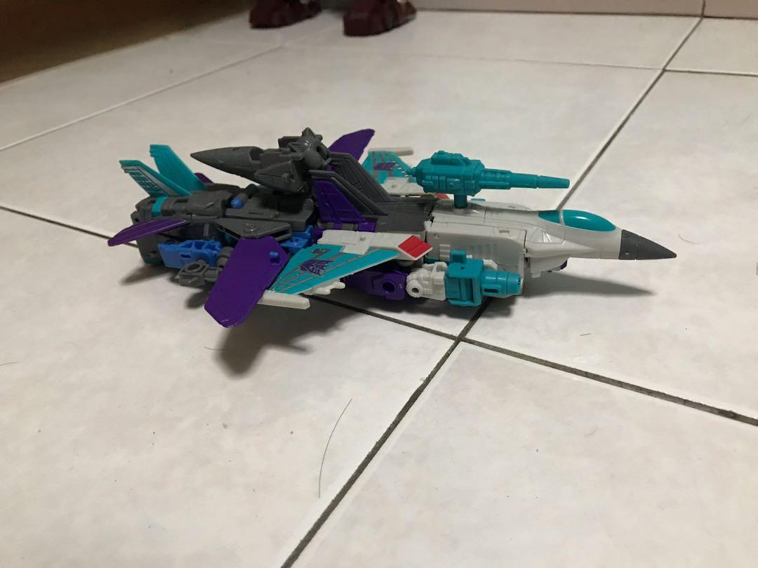 Transformers (Category: Toy Figures) located in Singapore. Submitted by kenlee72 (Listing ID 265188407, Image 1). Description: Dark wing & deadwing powermaster only for display .