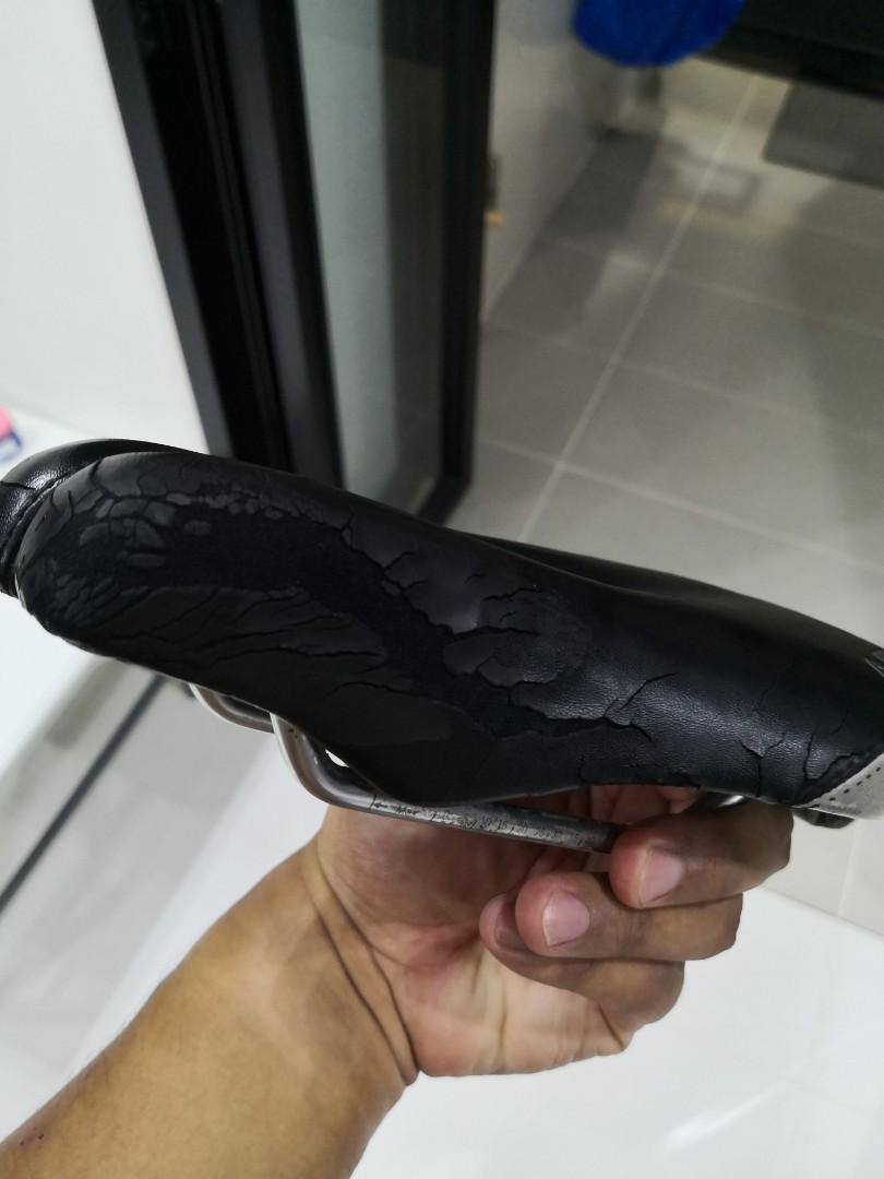 used ism adamo peak mtb saddle Sports Equipment Bicycles Parts