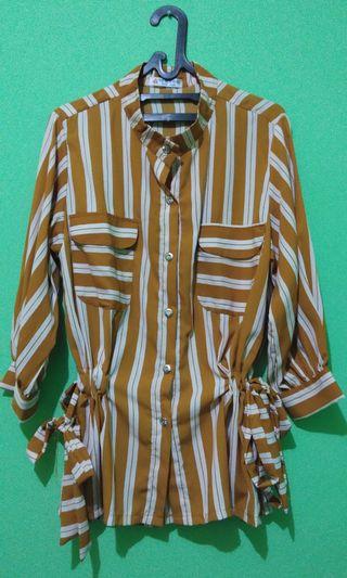 Kemeja Parka Garis Kuning Gading