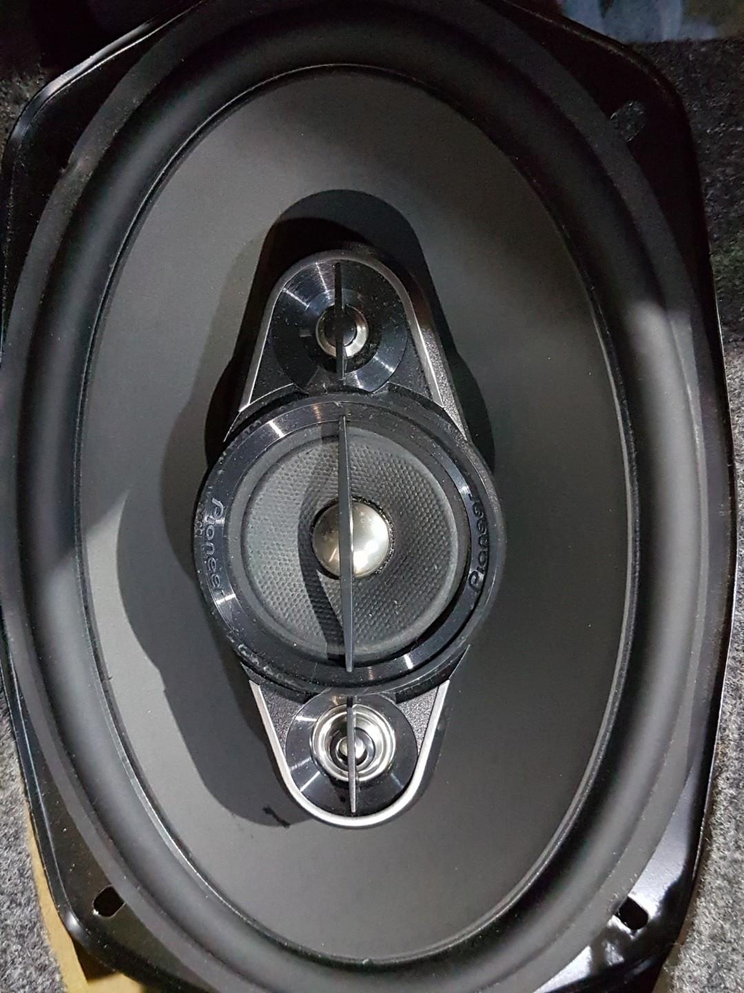 3 way pioneer 6x9 speaker 450w max 90rms with box+jvc grill and 4ch car