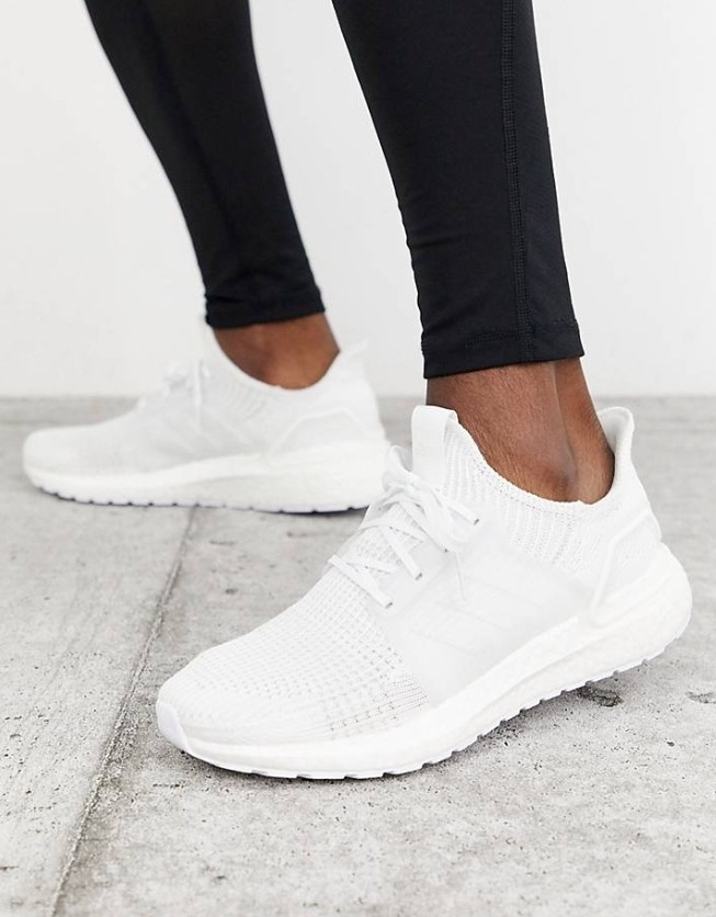 Triple white ultra boost 19 store