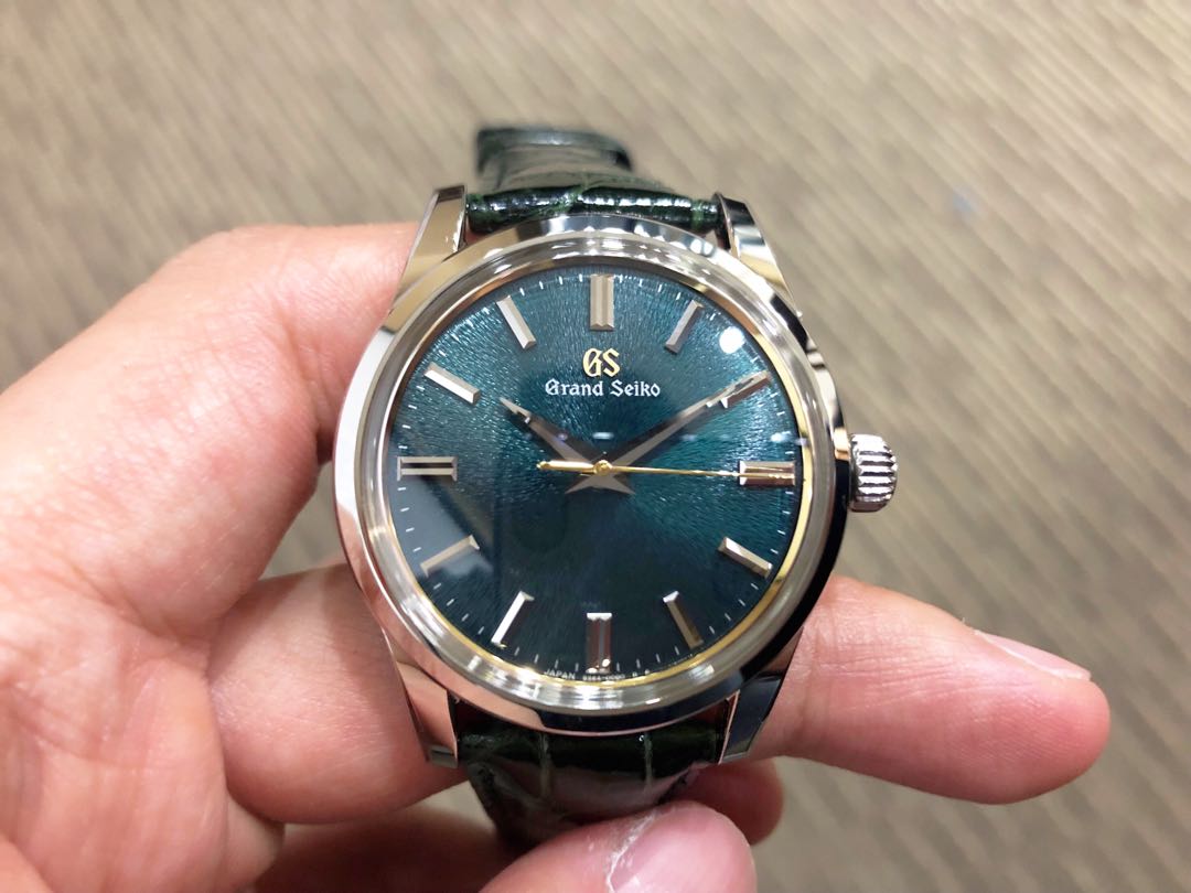 Brand New Grand Seiko Jade Green Thong Sia Limited SBGW255, Luxury, Watches  on Carousell