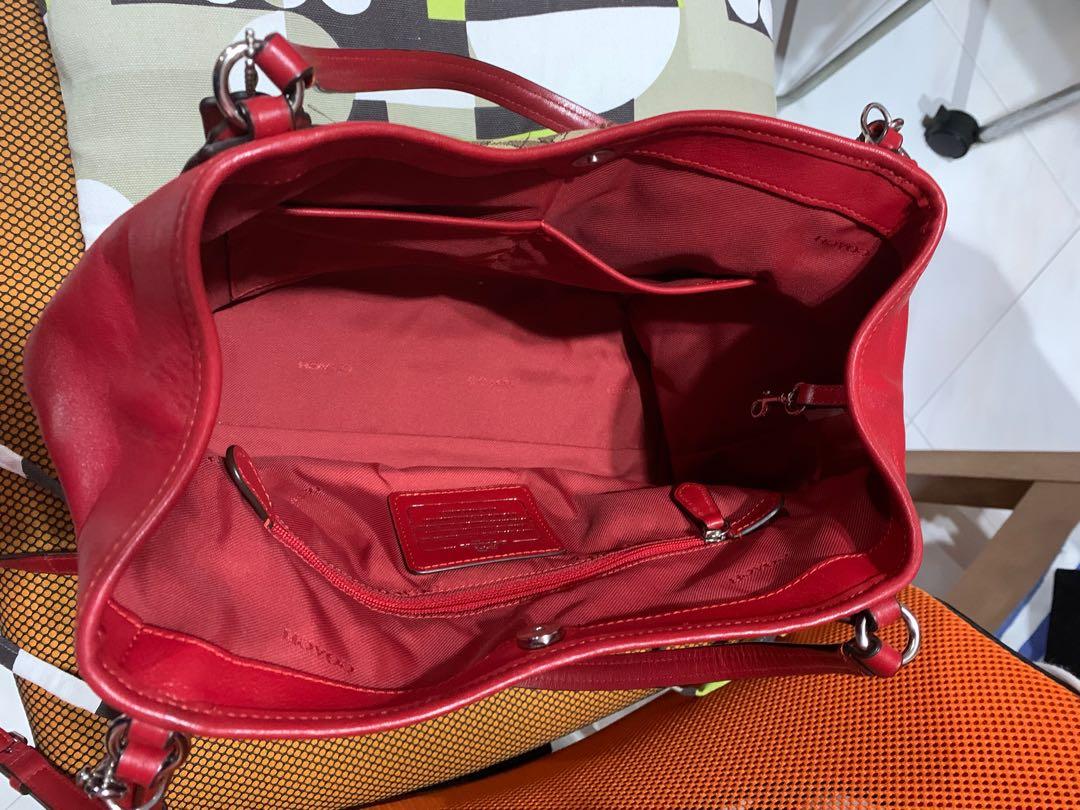 Coach Edie shoulder bag 28 in signature jacquard Women s Fashion Bags Wallets Cross body Bags on Carousell