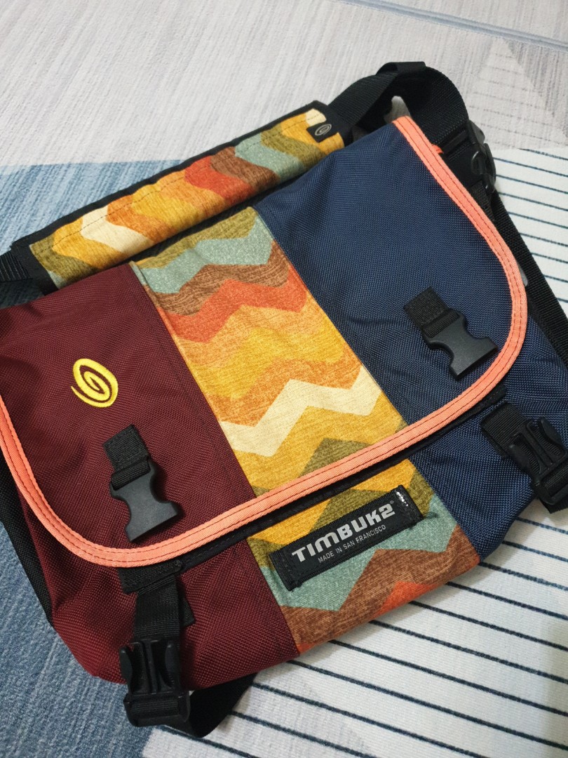 Timbuk2 Classic Messenger Bag Unique Colour Scheme Luxury Bags Wallets Sling Bags On Carousell