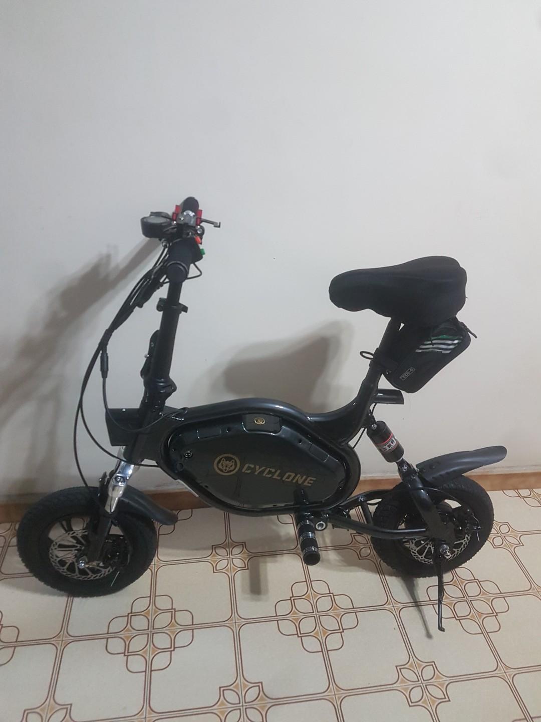 Electrowolf cyclone scooter UL2272, Sports Equipment, PMDs, EScooters