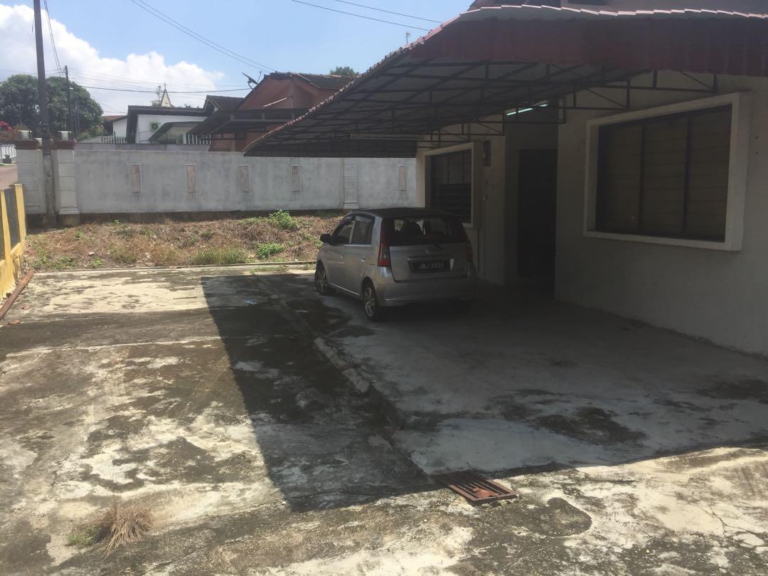 Land & Bungalow in Taman Dato Onn Larkin, Property, For Sale on Carousell