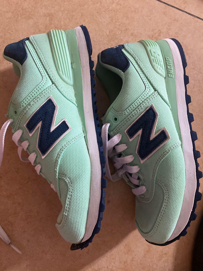 New Balance 574 (Category: Sneakers) located in Antipolo. Submitted by projectc (Listing ID 265272413, Image 2). Description: Mint Color New balance 574 Flaw seen in the pic.