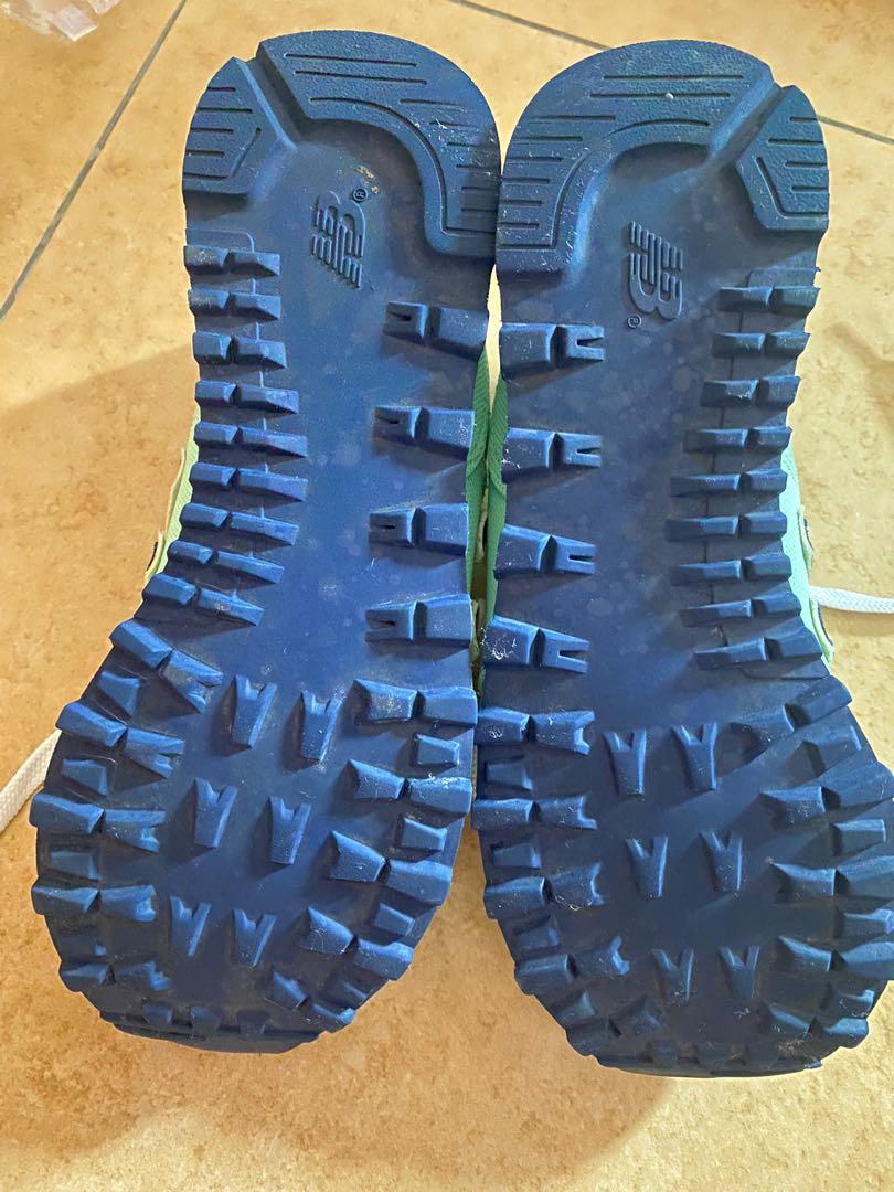New Balance 574 (Category: Sneakers) located in Antipolo. Submitted by projectc (Listing ID 265272413, Image 3). Description: Mint Color New balance 574 Flaw seen in the pic.