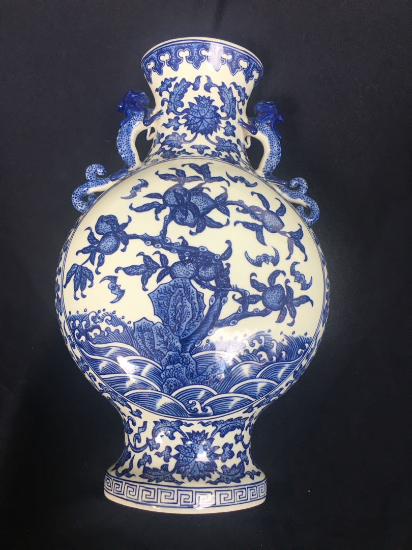 Porcelain flat Vase Qing dynasty Qianlong mark 36cm high, Hobbies