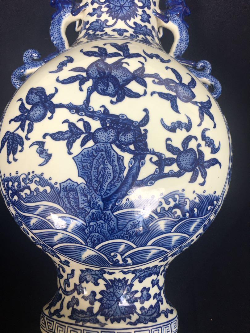 Porcelain flat Vase Qing dynasty Qianlong mark 36cm high, Hobbies