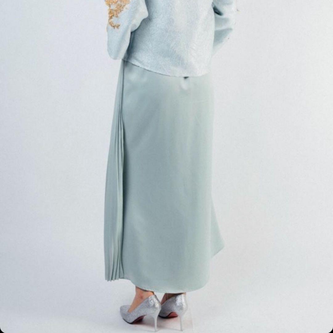 Preloved Elfira Loy X Mc Vogue Modern Kurung Set In Baby Blue