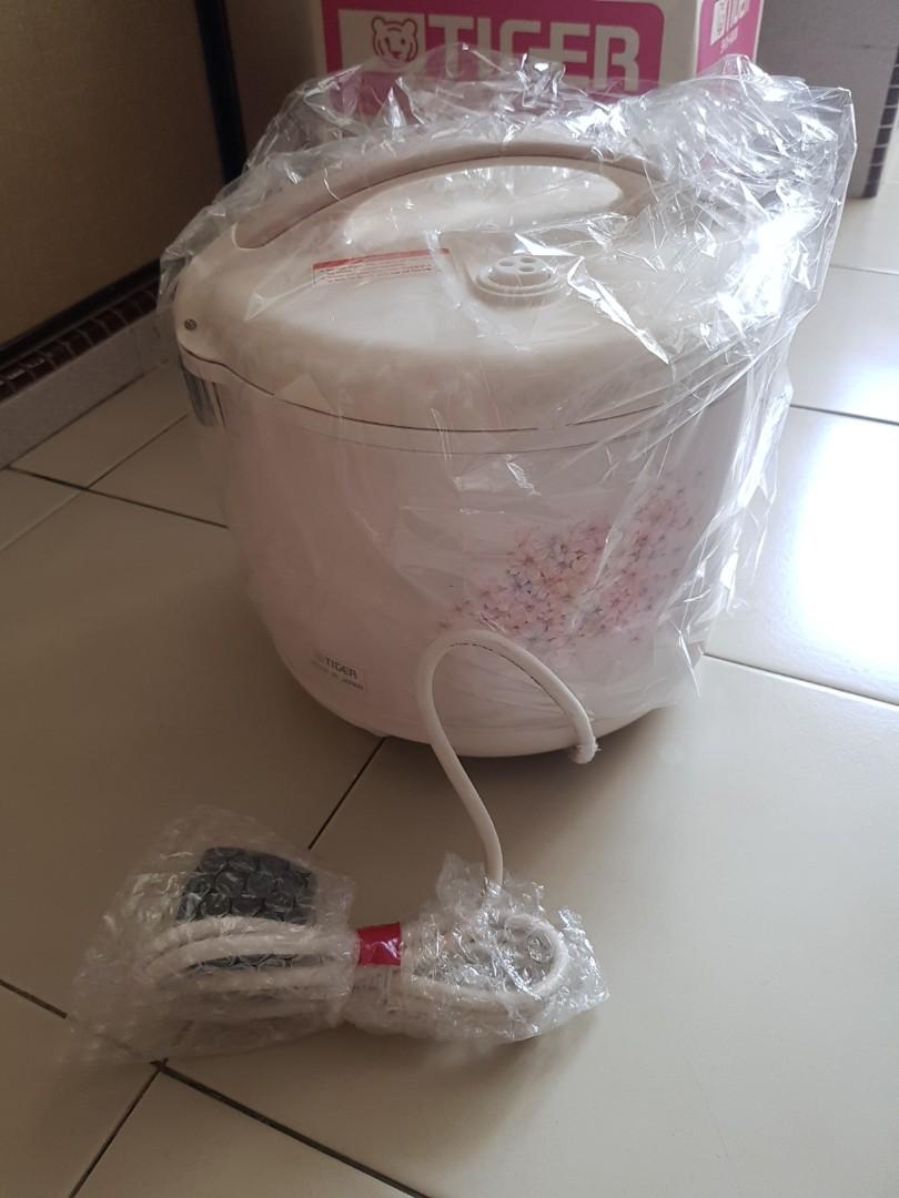 Tiger JNP1000 Rice Cooker Made in Japan, TV & Home Appliances, Kitchen