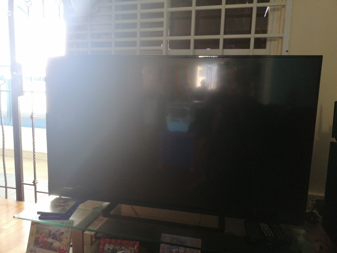 Toshiba 55 inch TV, TV & Home Appliances, TV & Entertainment, TV on