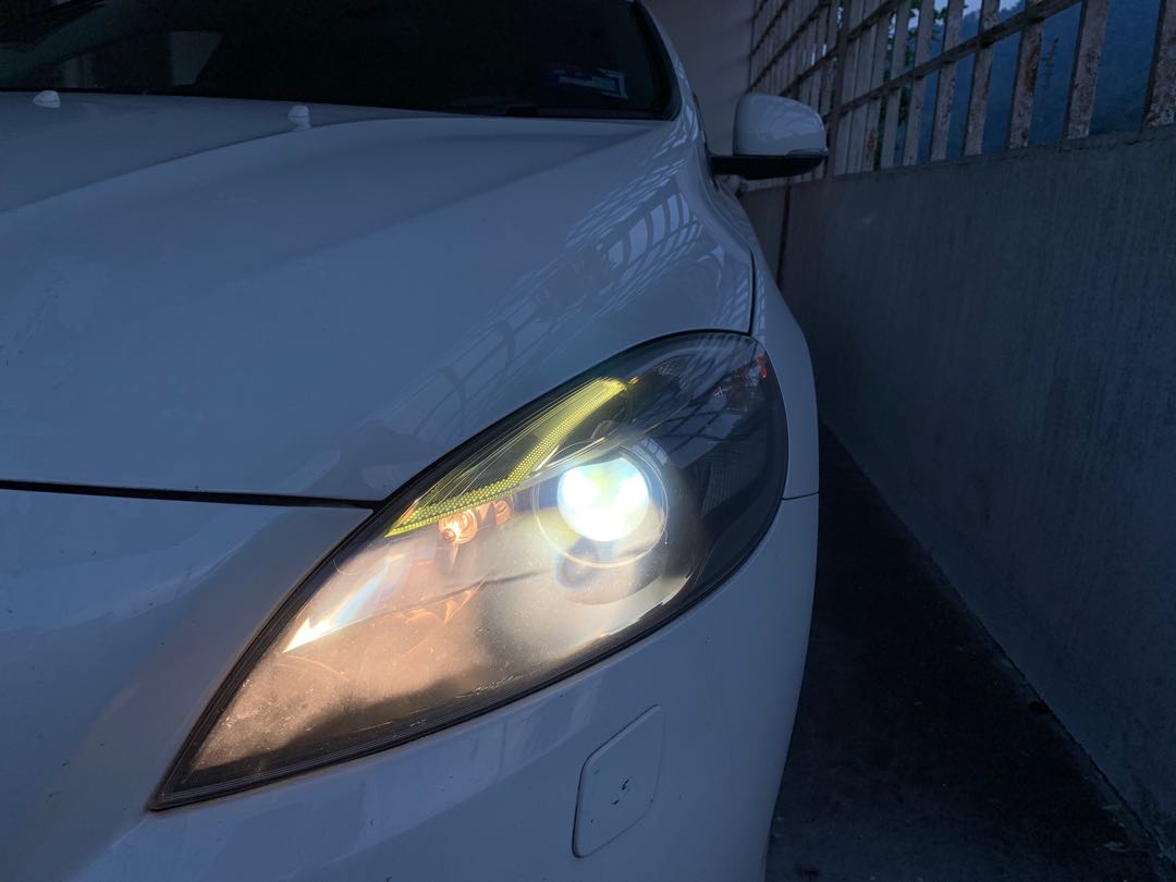 Volvo v40 deals headlamp