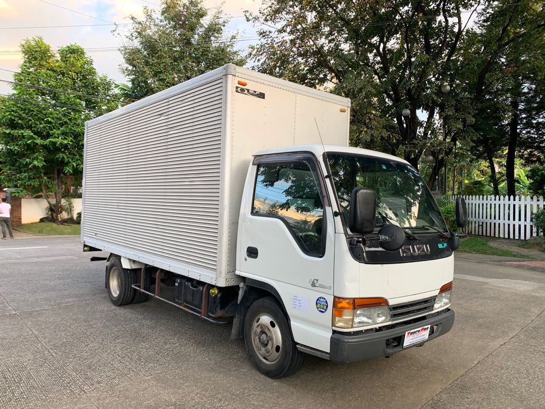 Isuzu elf aluminum van 2025