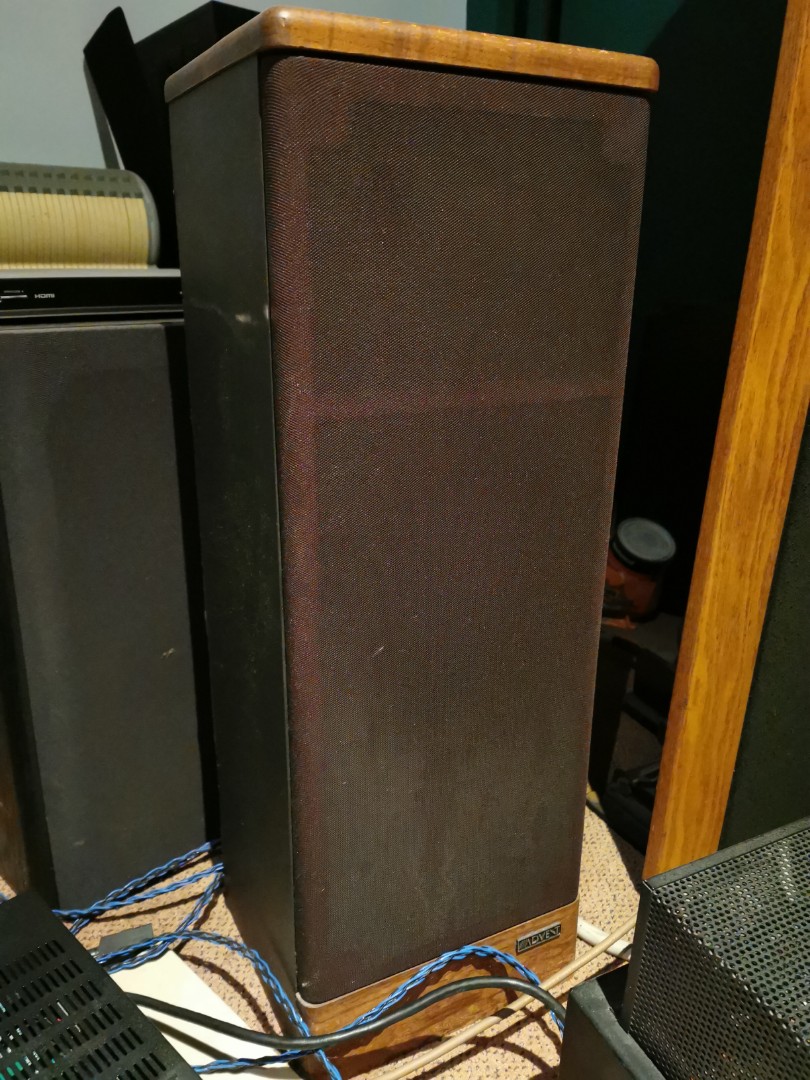 Advent Floor Standing Speakers, Audio 