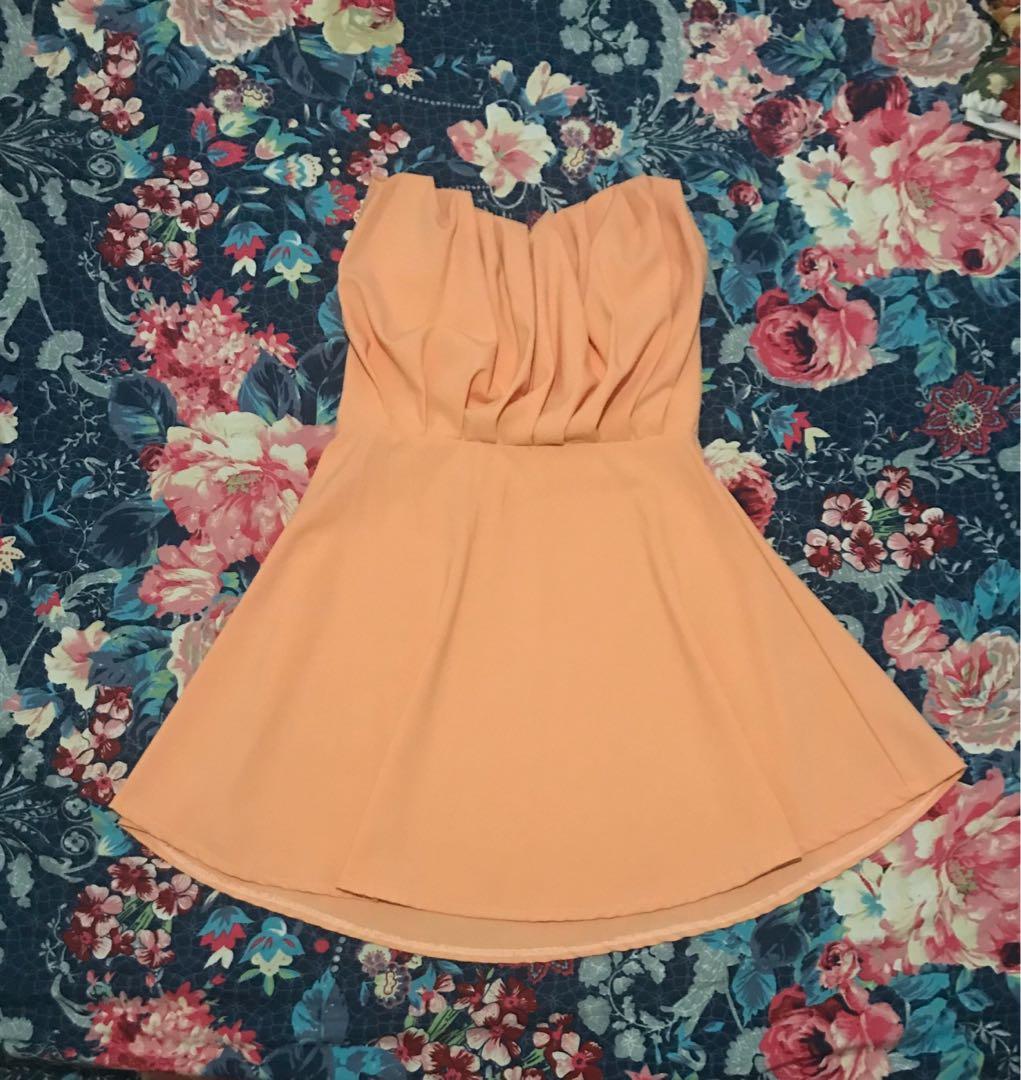 Blush tube dress (Category: Dresses) located in Paranaque City. Submitted by divatitaph (Listing ID 265596619, Image 1). Description: Pre-loved dress. Used twice only. Fits to XS-Small frames. .