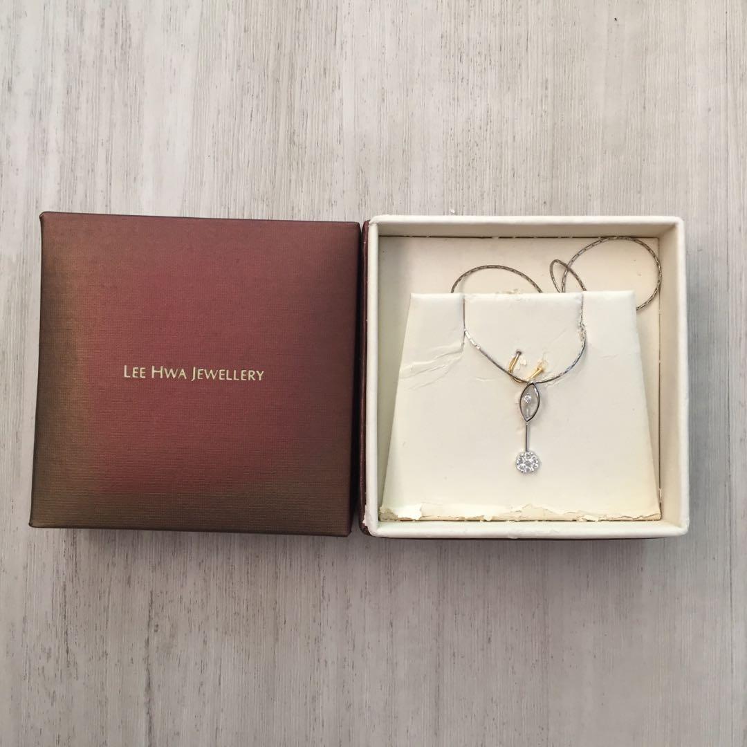 Dainty white gold necklace top