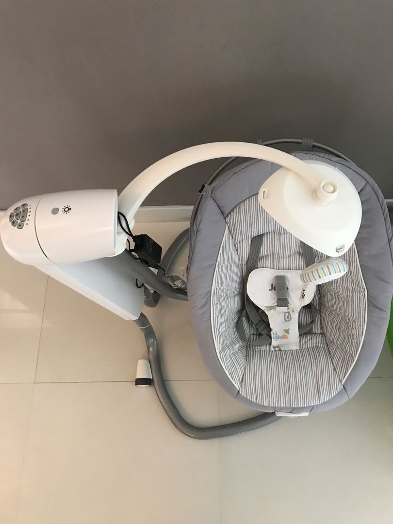 Joie serina swivel swing, Babies & Kids, Infant Playtime on Carousell