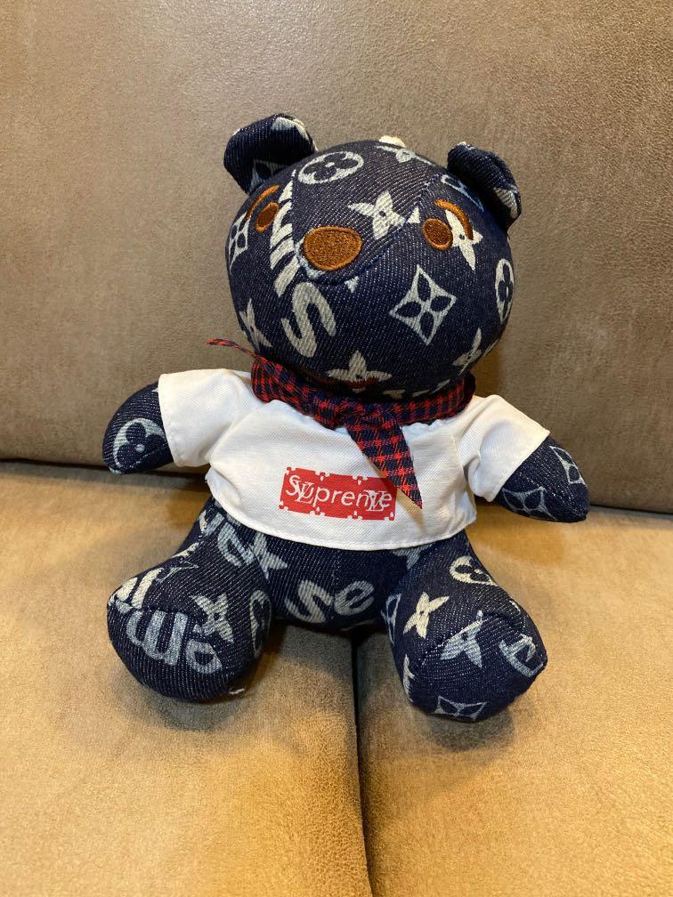 Louis vuitton discount supreme teddy bear