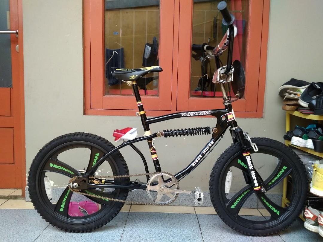 Black 2025 horse bmx