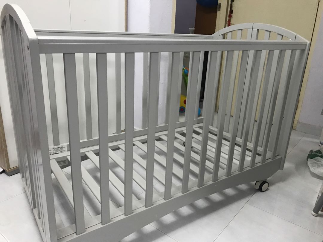 Puku new arrivals baby cot
