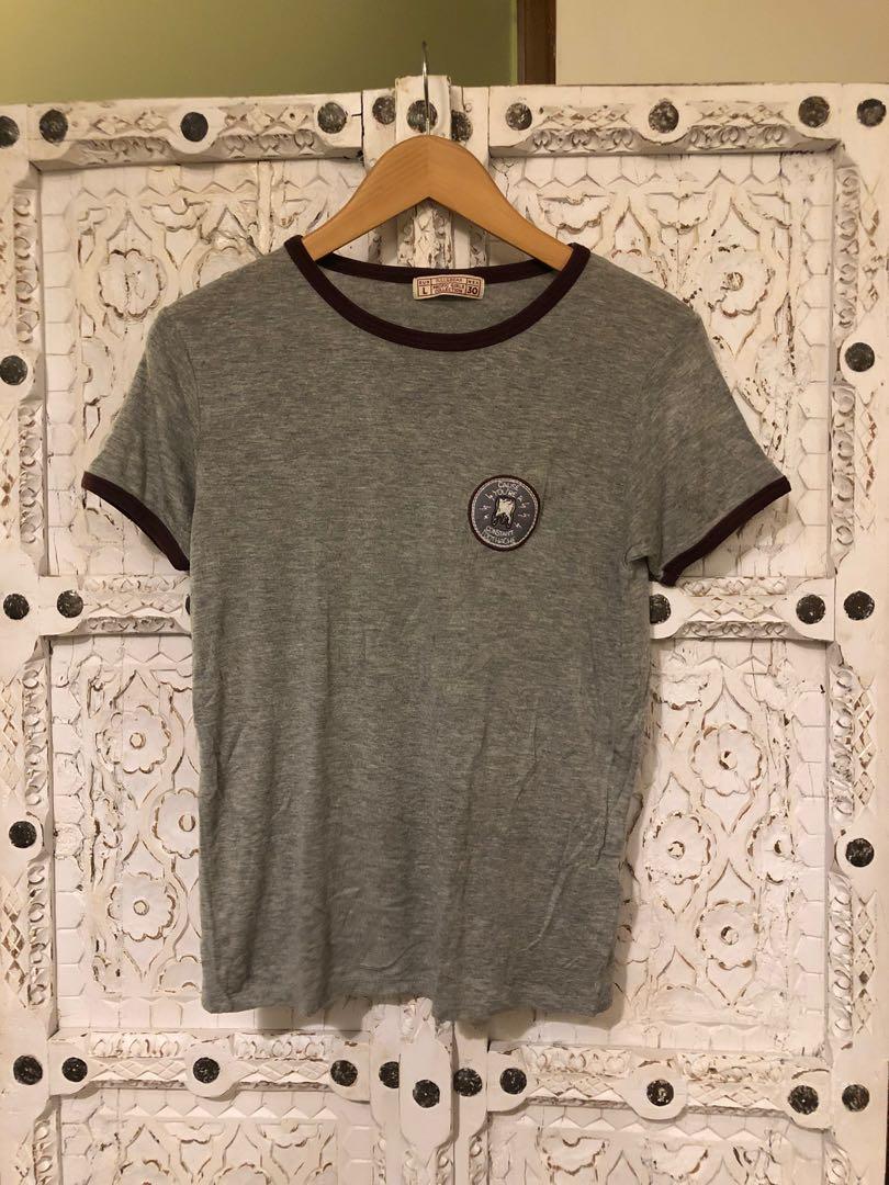 Pull & Bear Ringer Tee (Category: Shirts) located in Singapore. Submitted by takomako (Listing ID 265430072, Image 1). Description: Comfortable & Lightweight soft fabric. In great condition. Features a punny embroidered patch. Size: L / 30 Non-negotiable Meet up at: - Pinnacle @ Duxton - Outram Park MRT - Tanjong Pagar MRT - 100am Mall - Block 1092 Lower Delta Road.