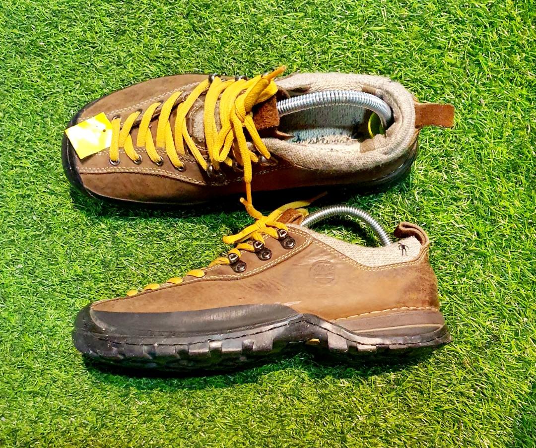 kasut hiking timberland