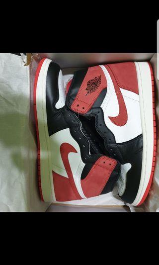 Air Jordan 1 Track Red