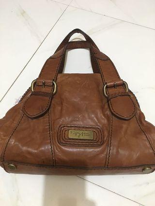 Women hand leather bag