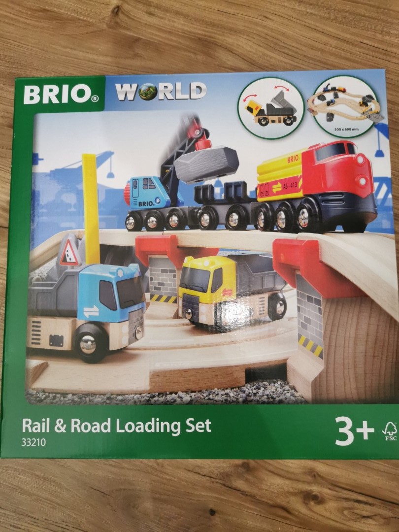brio world rail and road loading set