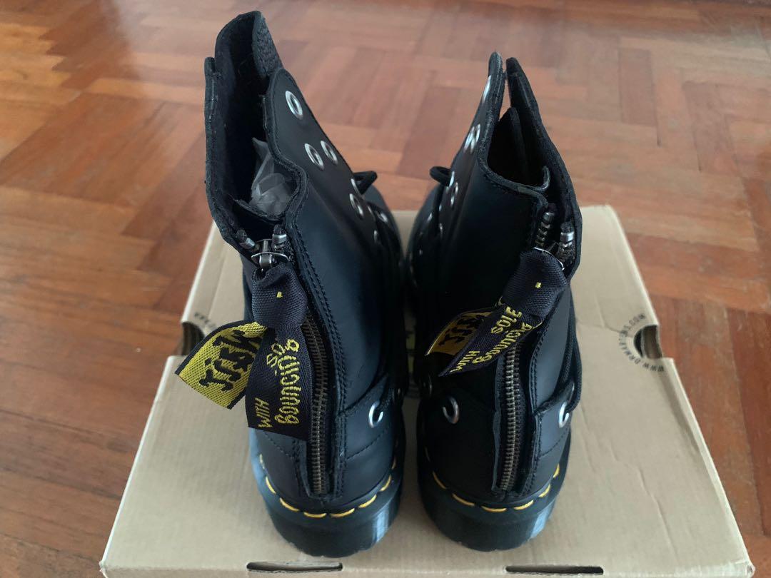 dr martens daria stone boots