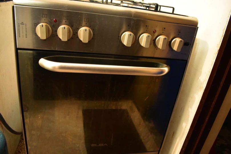 ELBA Gas Range with Convection oven , TV & Home Appliances, Kitchen