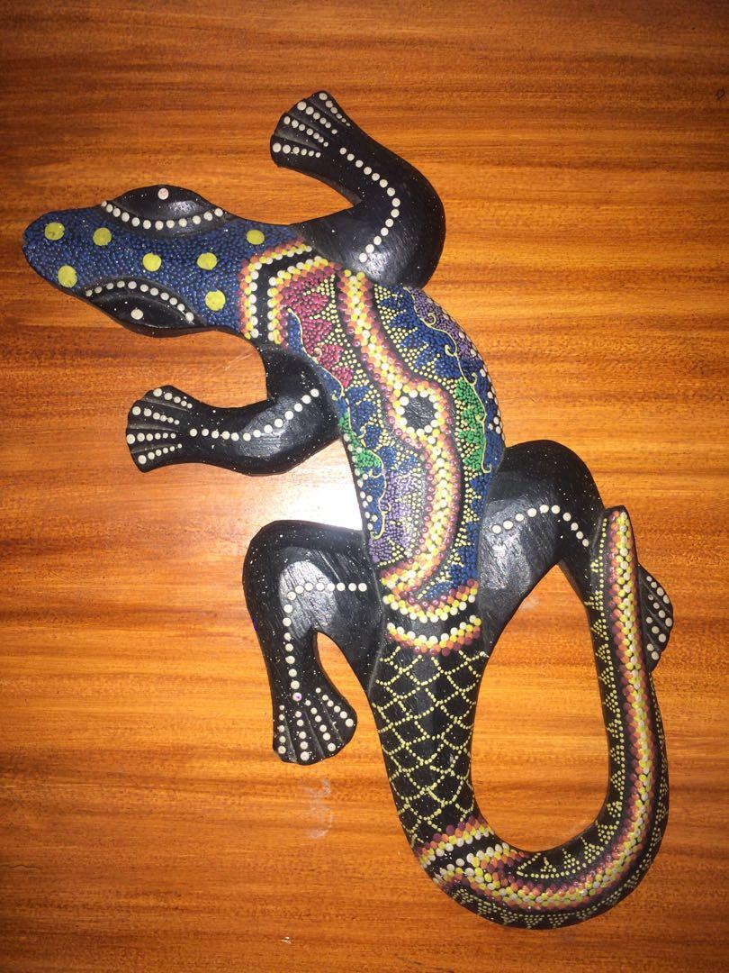 Gecko Wood Display (Category: Storage Boxes & Baskets) located in Makati City. Submitted by _preelooved_ (Listing ID 263170782, Image 1). Description: Gecko Wood Shelf/Wall Display Very Light Weight Size: 30cm tiny hole on the top side, middle stomach of the gecko, not sure what made the hole, dosent Go all the way through. (Seen in last three pictures) .