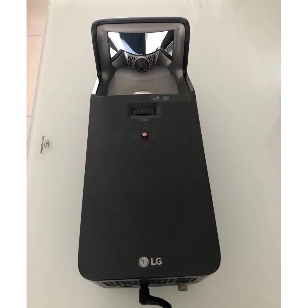 LG pf1000u LED Projector, TV & Home Appliances, TV & Entertainment