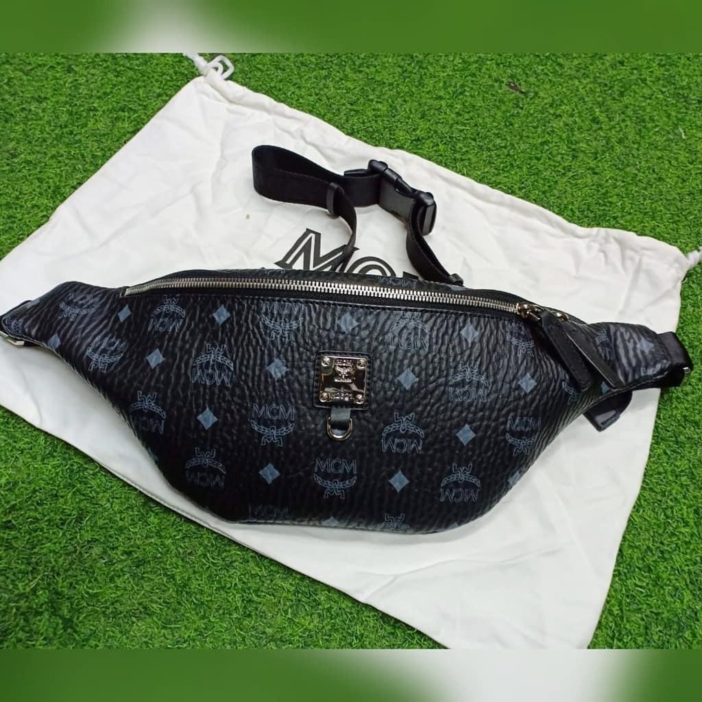 Pouch bag 2025 mcm original