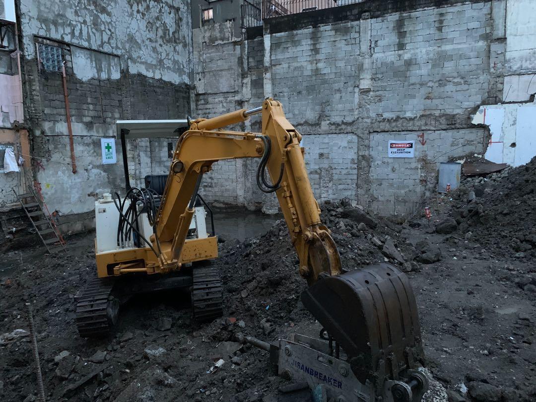 Mini BACKHOE for RENT with Breaker and Dozer, Commercial & Industrial