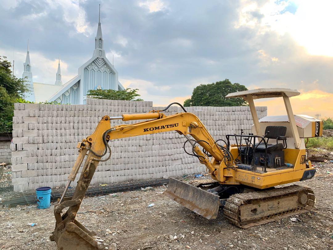 Mini BACKHOE for RENT with Breaker and Dozer, Commercial & Industrial