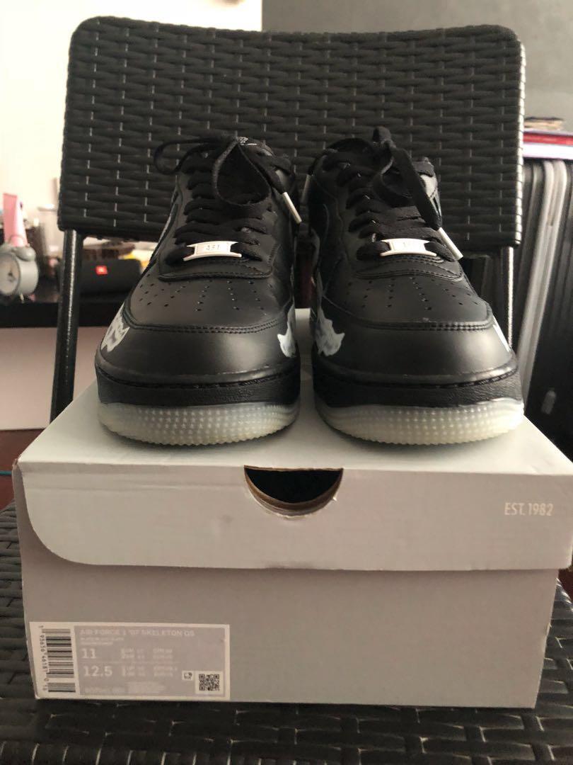 Black air force deals 1 skeleton