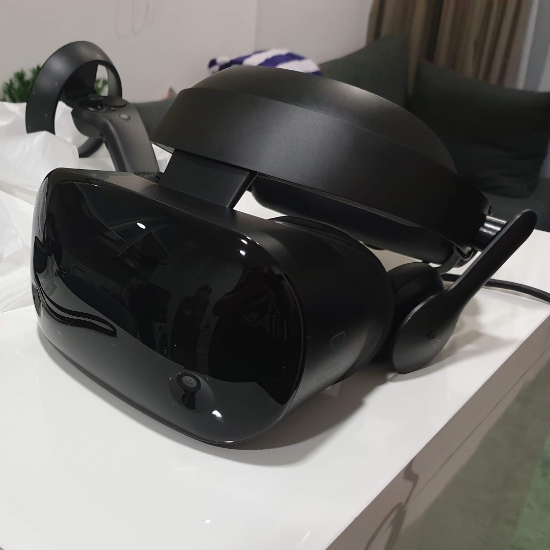 Samsung Hmd Odyssey Windows Mixed Reality Headset Video Gaming Gaming Accessories