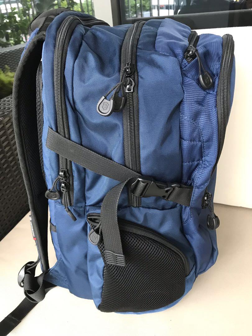Victorinox vx sport pilot laptop backpack sale