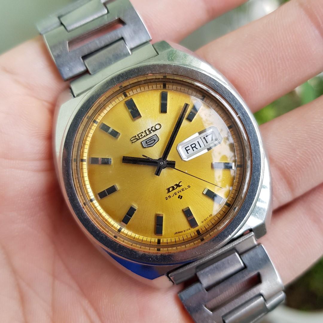 Vintage Seiko 5 DX 6106-8180, Men's Fashion, Watches & Accessories, Watches  on Carousell
