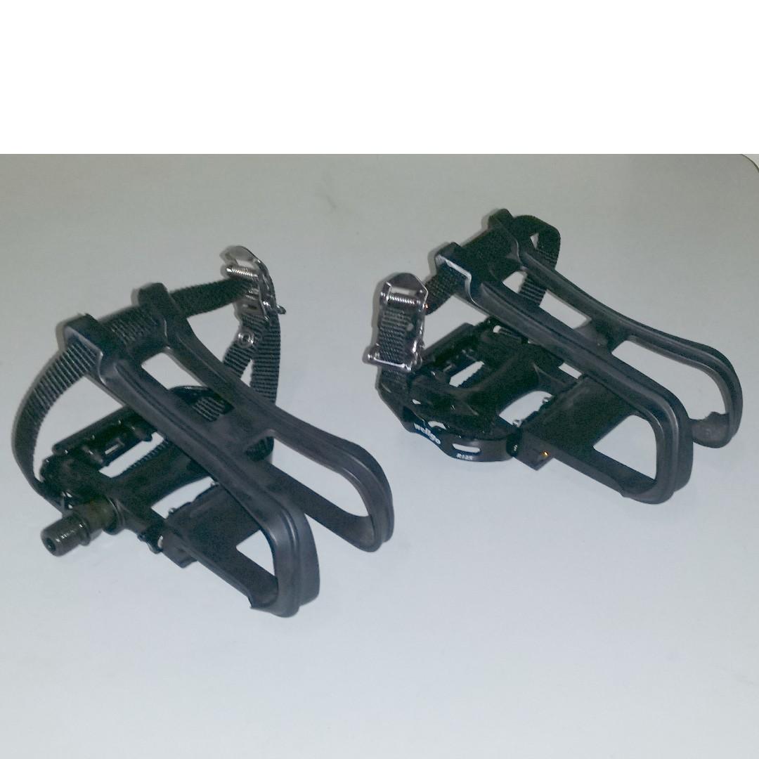 bicycle pedals with cages