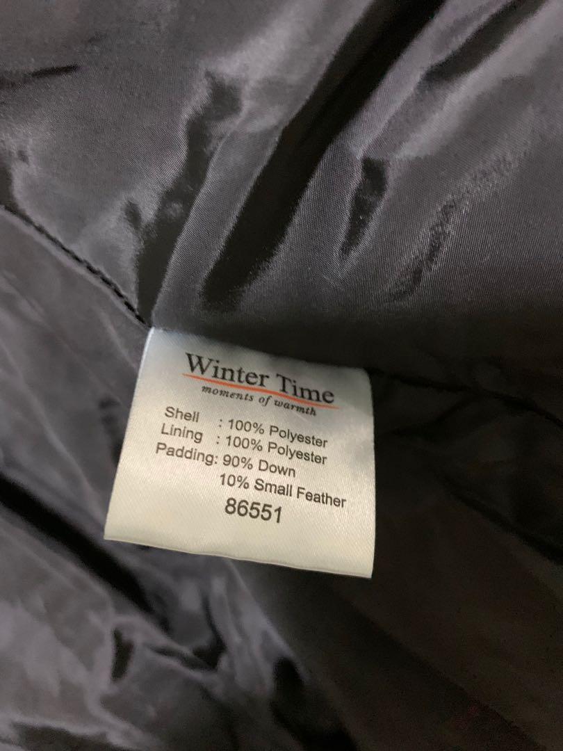 Winter Time Down Jacket (Category: Coats, Jackets and Outerwear) located in Singapore. Submitted by jamie27 (Listing ID 265738477, Image 3). Description: Only wore for 3 times, in very very good conditions. Selling due to I have too many winter jackets .